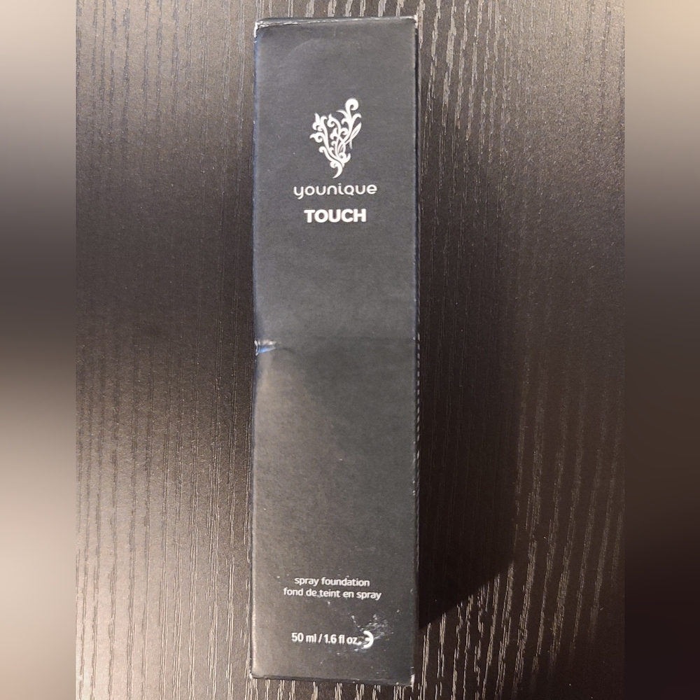 Younique Touch Spray Foundation Organza